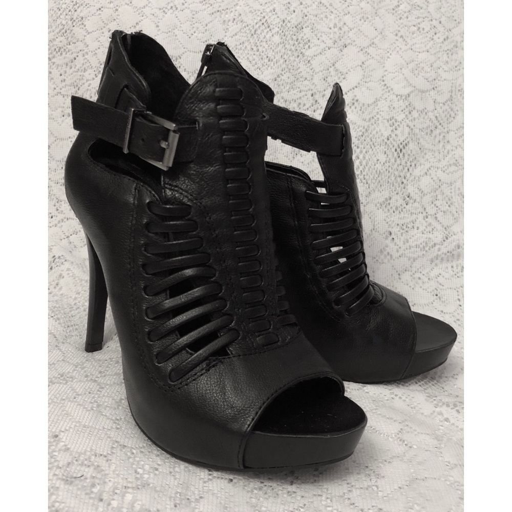 BCBG | Peep-toe heels